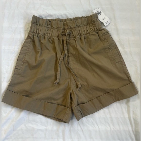 Abercrombie & Fitch Pants - Abercrombie &Fitch Casual Tan Women's Shorts